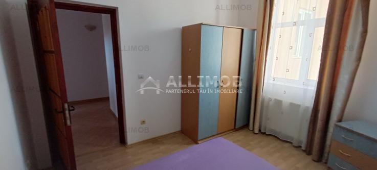 Apartament 3 camere ,  in Ploiesti, zona centrala .