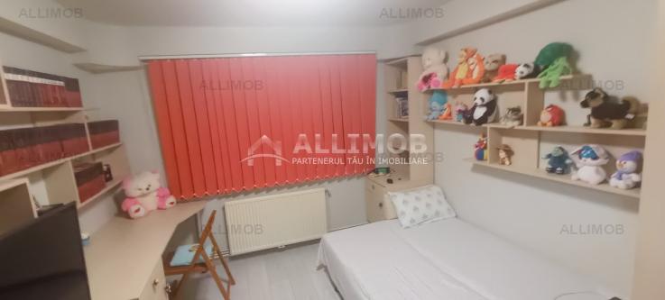 Apartament 3 camere in Ploiesti, cu centrala termica proprie in zona Cioceanu. 