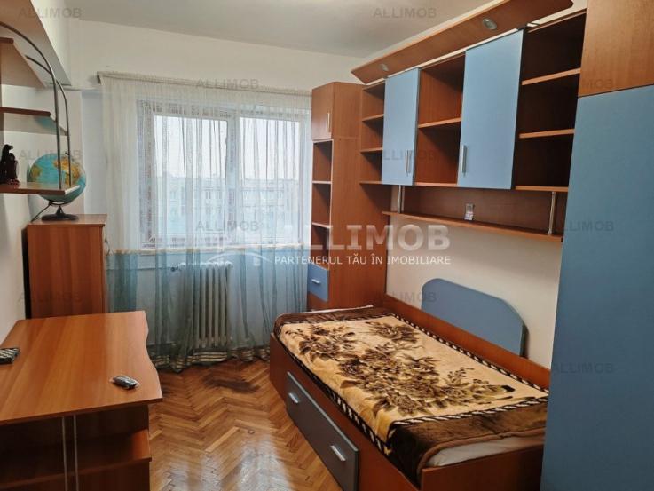 Apartament 3 camere zona ultracentrala