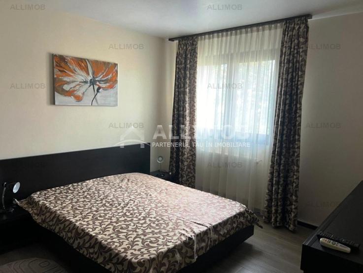 Apartament 3 camere zona Andrei Muresanu