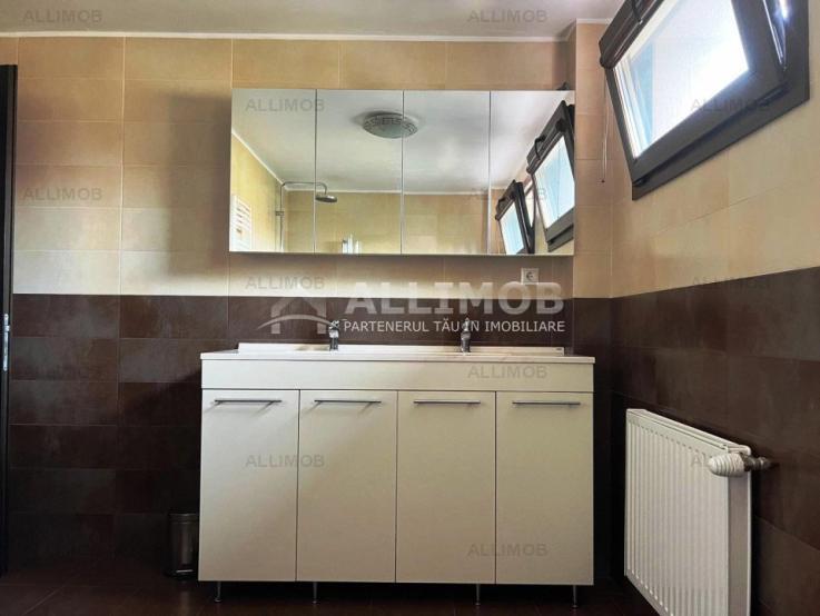 Apartament 3 camere zona Andrei Muresanu