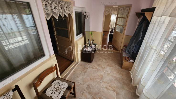 Casa 5 camere,  zona ultracentrală Berceni, comision 0