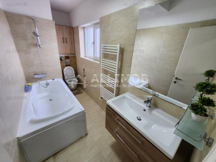 Penthouse, bloc nou, 3 camere, 2 terase, parcare, Malu Roșu, Ploiesti