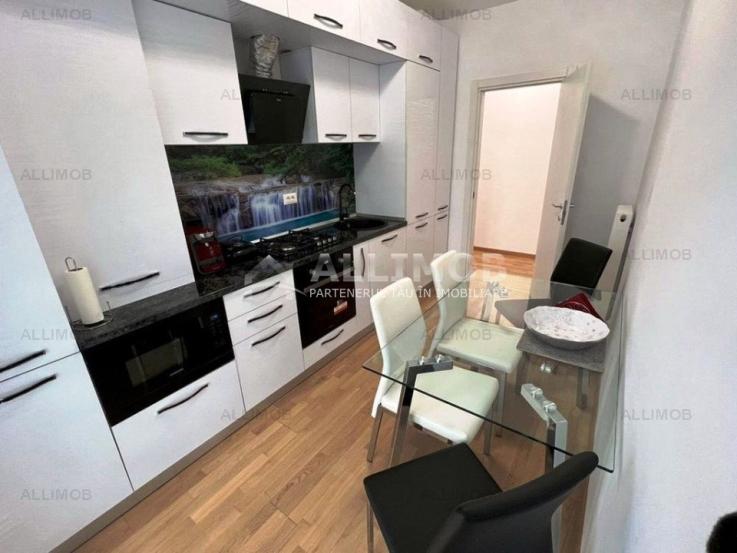 Apartament 3 camere zona Albert, complex Mrs Smart