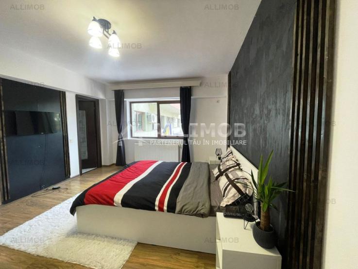 Apartament 3 camere zona 9 Mai