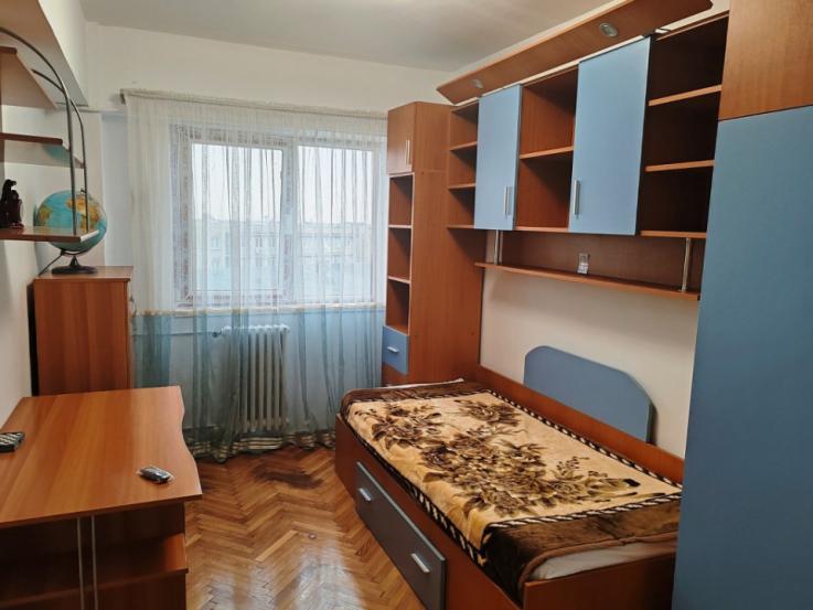 Apartament 3 camere zona ultracentrala