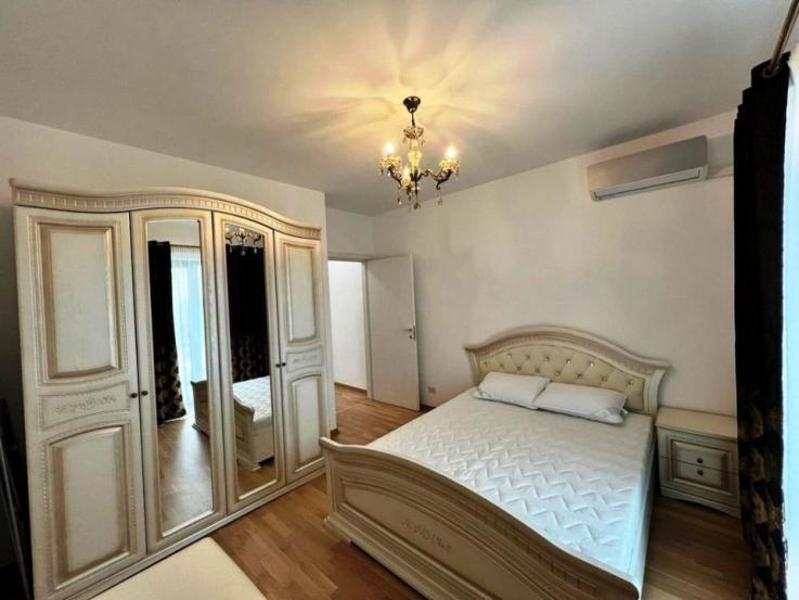 Apartament 3 camere zona Albert, complex Mrs Smart