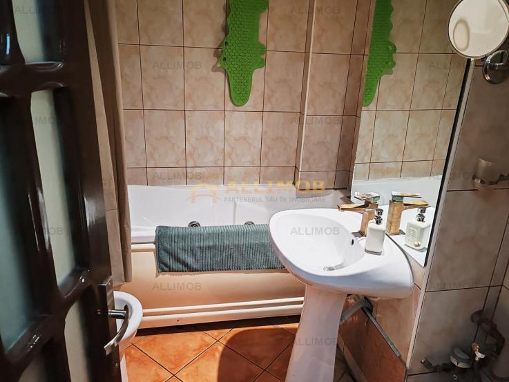 Apartament 2 camere zona Piata Mihai Viteazul