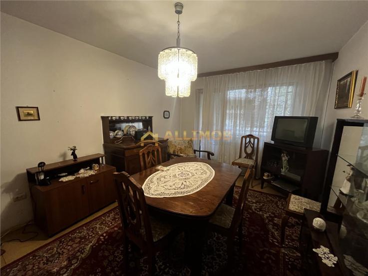 COMISON 0% Apartament 3 camere decomandat in Ploiesti, zona Republicii.