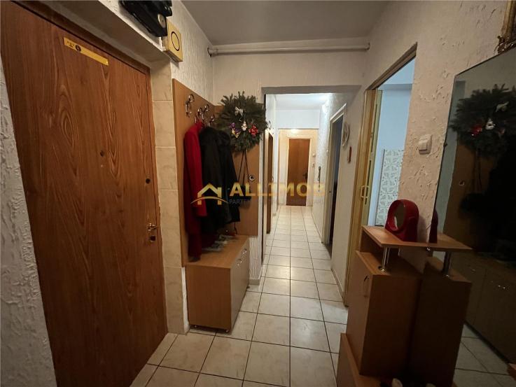 COMISON 0% Apartament 3 camere decomandat in Ploiesti, zona Republicii.