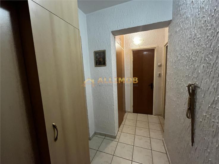 COMISON 0% Apartament 3 camere decomandat in Ploiesti, zona Republicii.