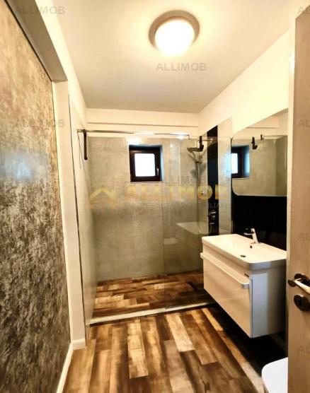 Apartament 2 camere zona Sisesti