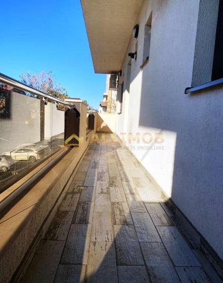 Apartament 2 camere zona Sisesti