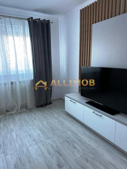 Apartament 2 camere, zona Vest