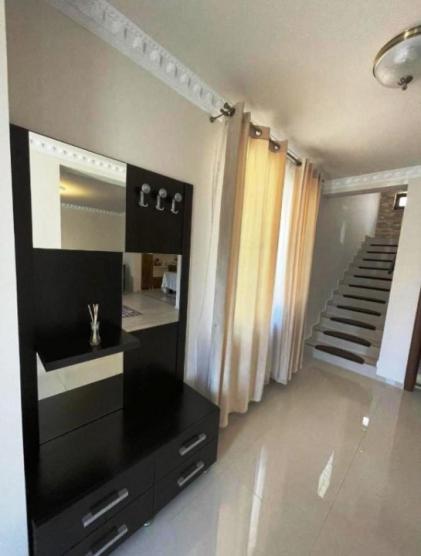 Vila 3 camere zona Albert