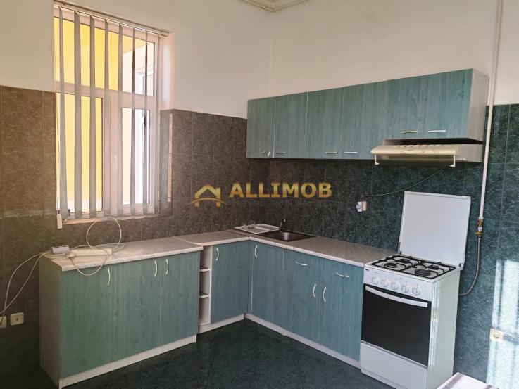 Apartament 3 camere  in Ploiesti, zona centrala