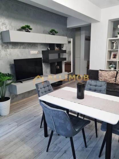 Apartament 2 camere, zona 9 Mai