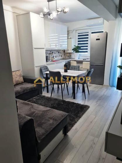 Apartament 2 camere, zona 9 Mai