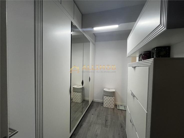 Apartament 3 camere in bloc nou, zona Ultracentrala.