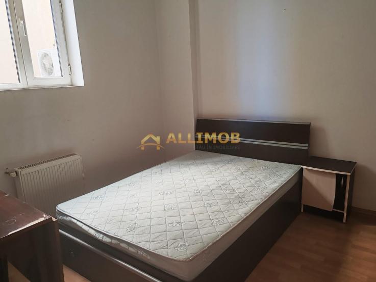 Apartament 3 camere  in Ploiesti, zona centrala