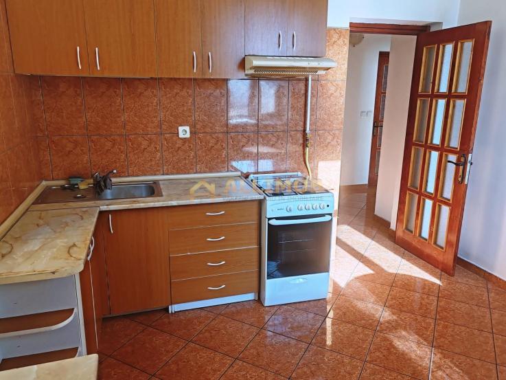 Apartament 3 camere  in Ploiesti, zona centrala