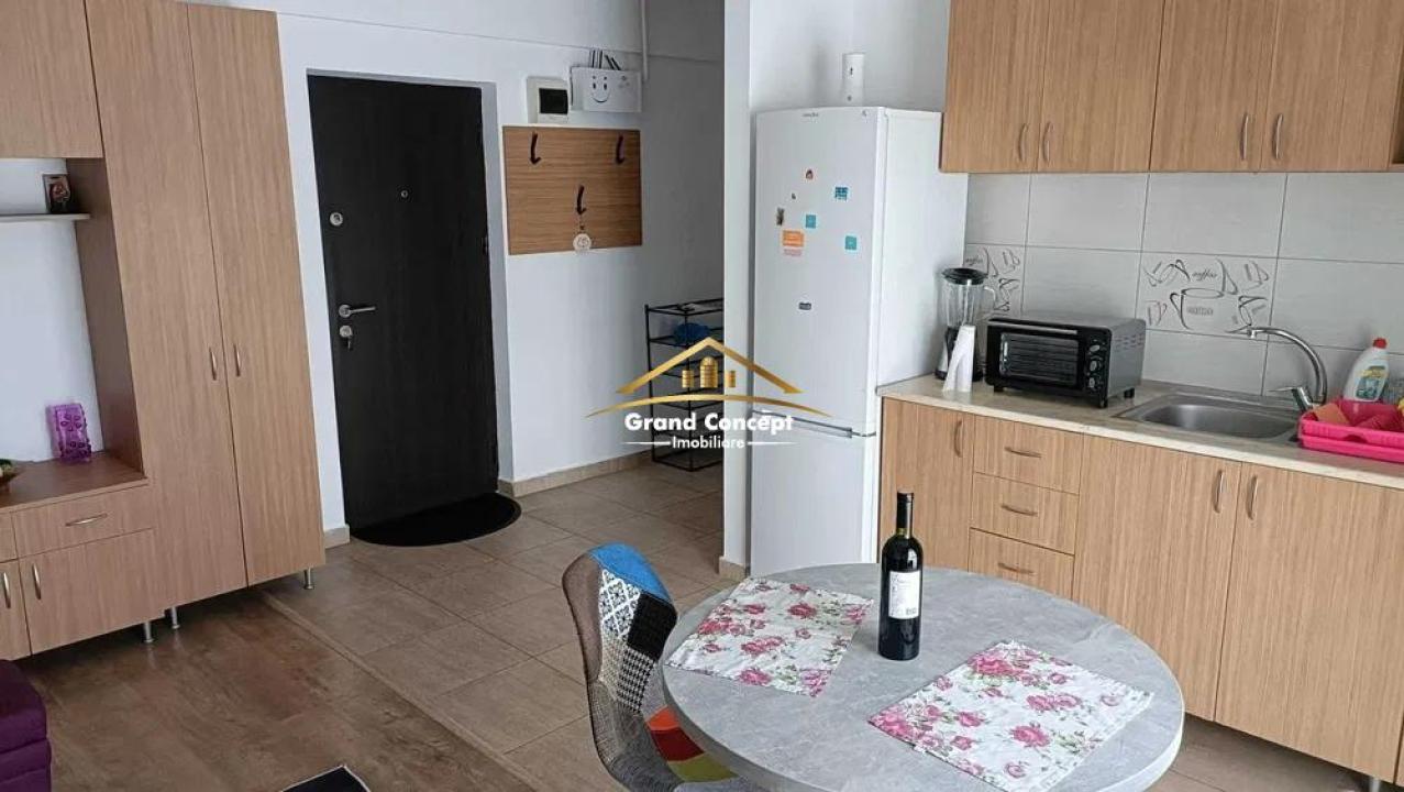 Apartament 2 camere, Nicolina, 35 mp   €380 Cod Oferta: 10065