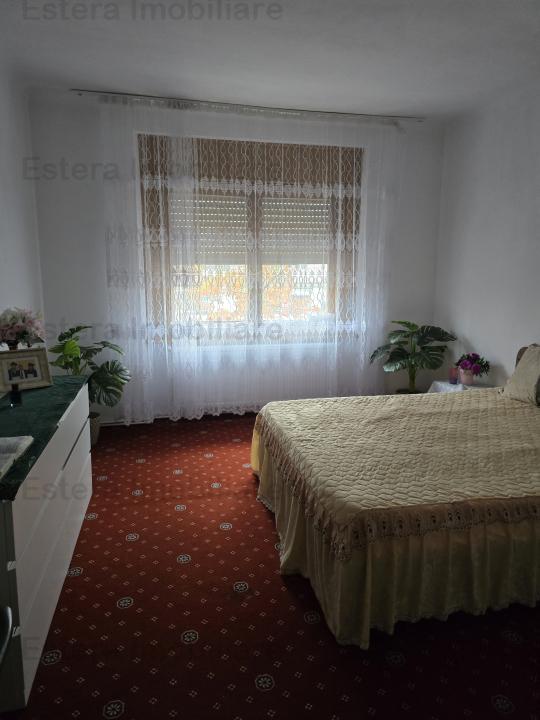 APARTAMENT DE VÂNZARE CU 5 CAMERE ZONA CALEA MOSILOR COLȚ CU CAROL 1