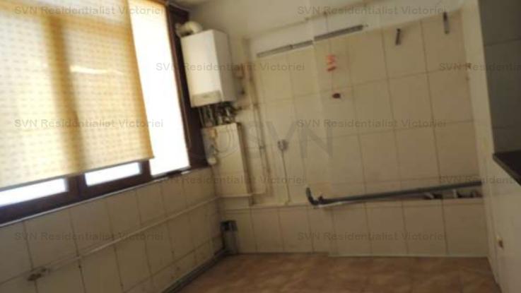 Vanzare apartament 4 camere, Central, Bragadiru