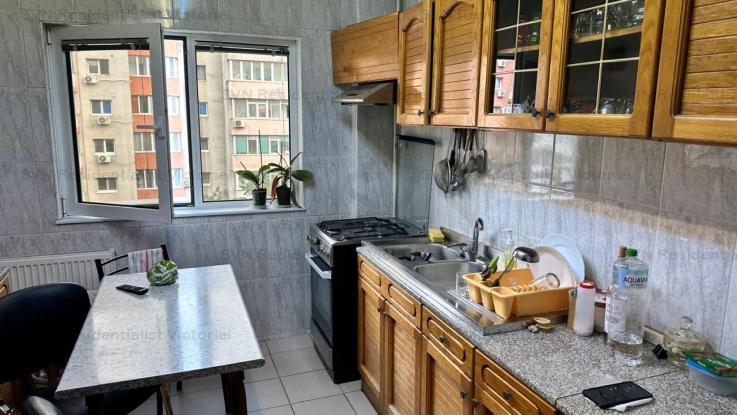 Vanzare apartament 4 camere, Dacia, Bucuresti