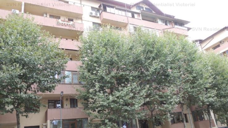 Vanzare apartament 3 camere, Central, Bragadiru