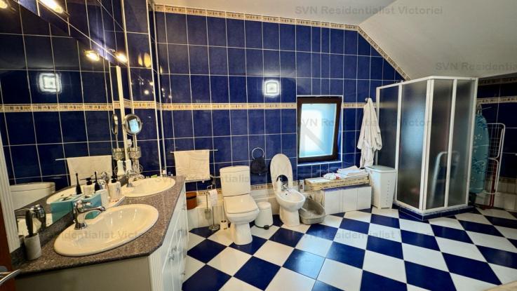 Vanzare apartament 4 camere, Unirii, Bucuresti