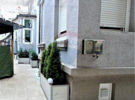 Casă / Vilă cu 5 apartamente de vânzare în zona Cismigiu
