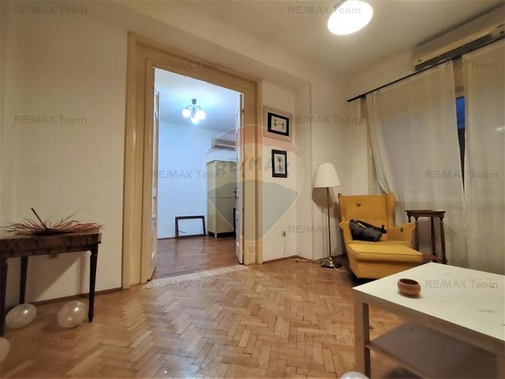 Apartament de vanzare 4 camere Piata Romana - Amzei