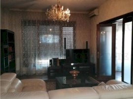 Apartament 3 camere de vanzare zona B-dul. Magheru