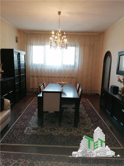 Apartament 3 camere de vanzare zona B-dul. Magheru