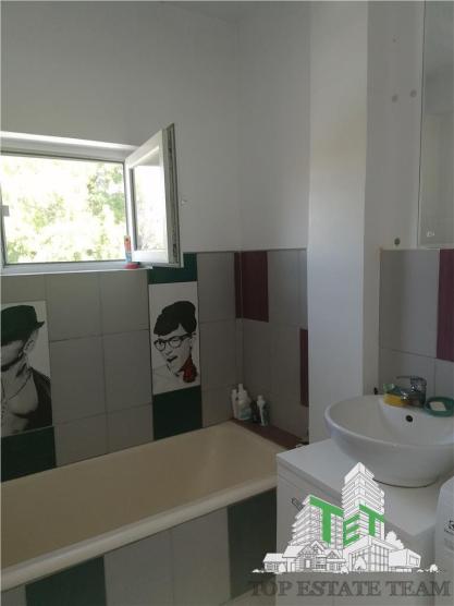 Apartament 3 camere in zona Piata Unirii