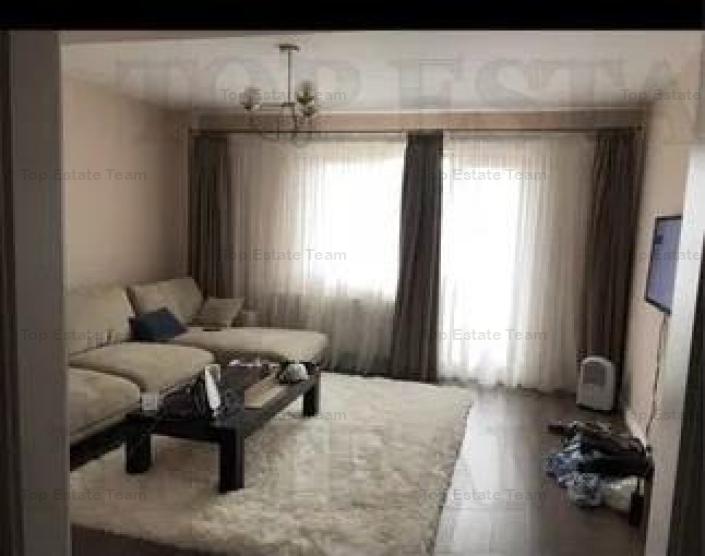 Apartament de vanzare in Sisesti