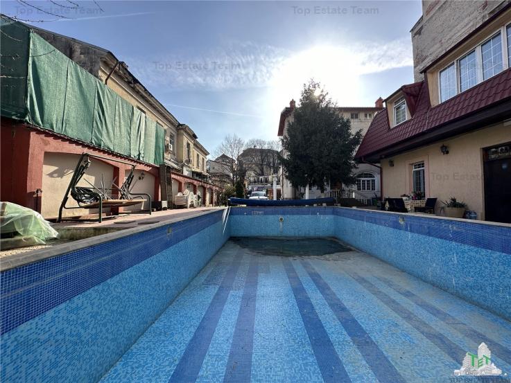 De vanzare 2 vile in zona ultracentrala, piscina si cu 800 mp curte langa Parcul Carol