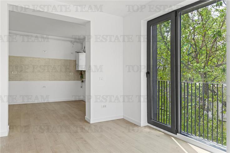 Vanzare, Apartament 3 Camere bloc boutique P-ta Victoriei