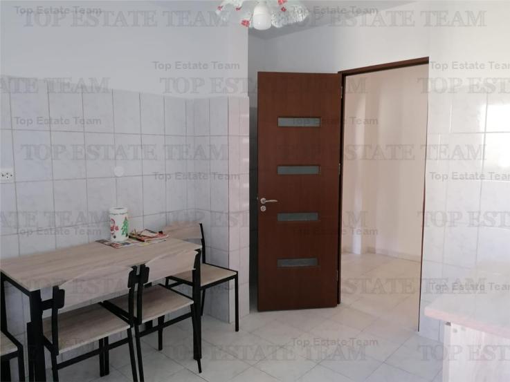 Apartament cu 3 camere de inchiriat in zona Splaiul Unirii - Camera de Comert