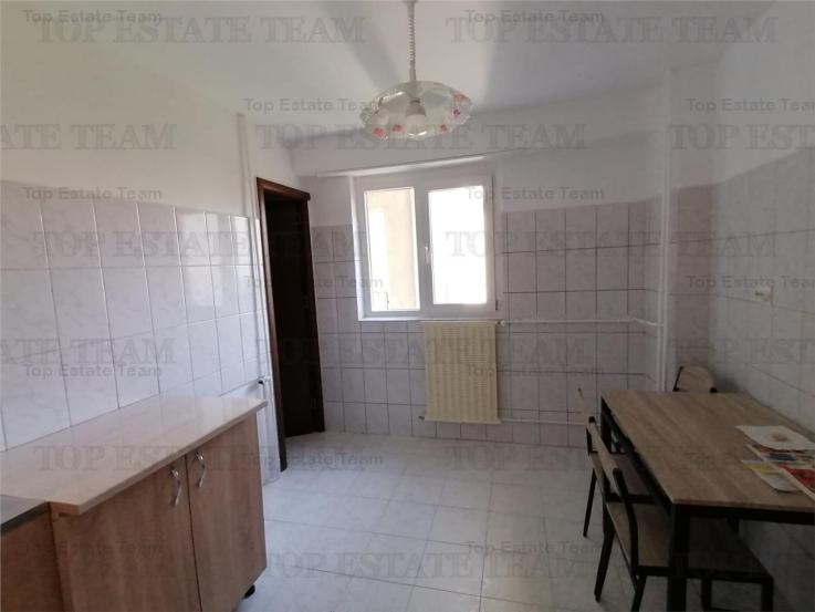 Apartament cu 3 camere de inchiriat in zona Splaiul Unirii - Camera de Comert