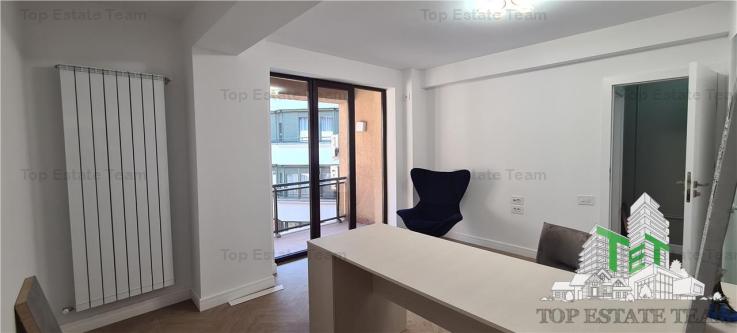 Apartament cu 4 camere de vanzare in zona Arcul de Triumf