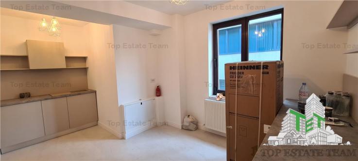 Apartament cu 4 camere de vanzare in zona Arcul de Triumf