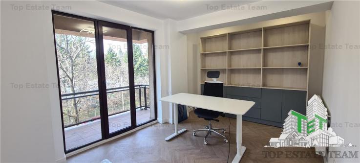 Apartament cu 4 camere de vanzare in zona Arcul de Triumf