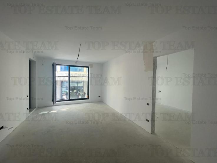 Apartament 3 camere cu terasa la Piata Unirii