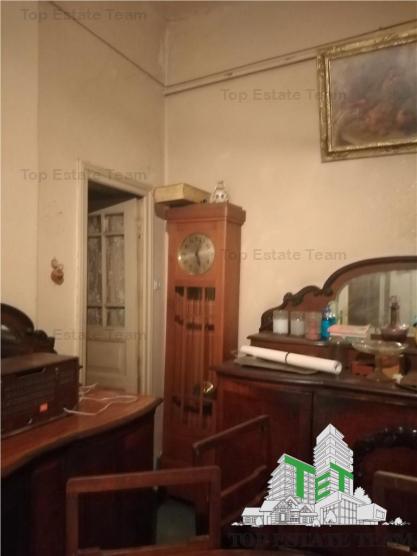 Teren 400 mp ultracentral, cu casa de renovat  sau demolabila ,zona Armeneasca