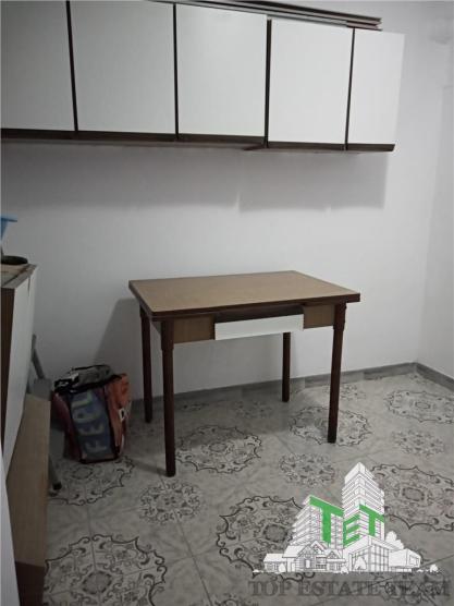 Apartament cu 2 camere  de vanzare, pretabil rezidential sau office, renovat integral, demisol, Armeneasca