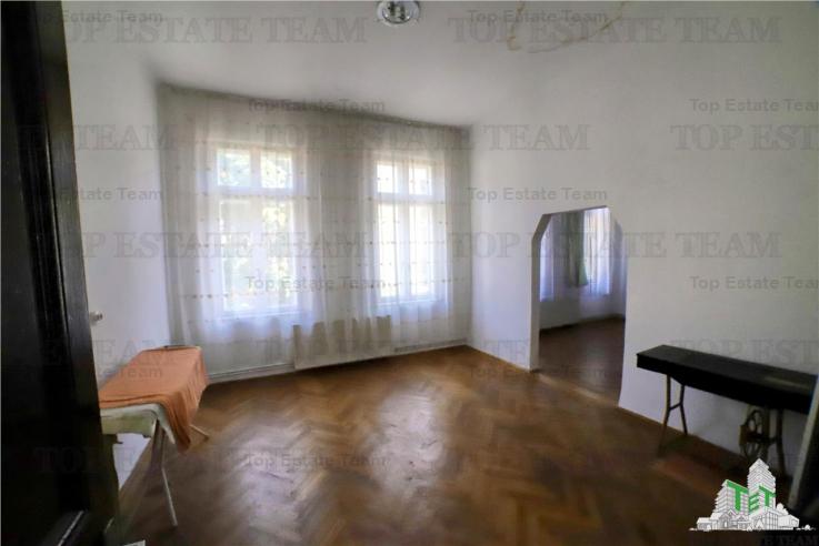 Apartament cu 4 camere de vanzare, Bulevardul Kogalniceanu