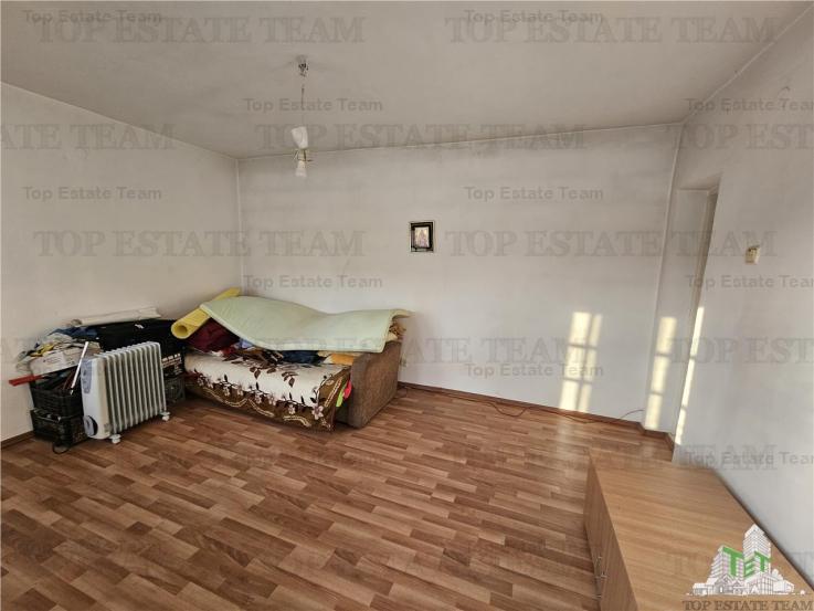 Casa 3 camere etaj/2 placi+garaj in zona Salaj