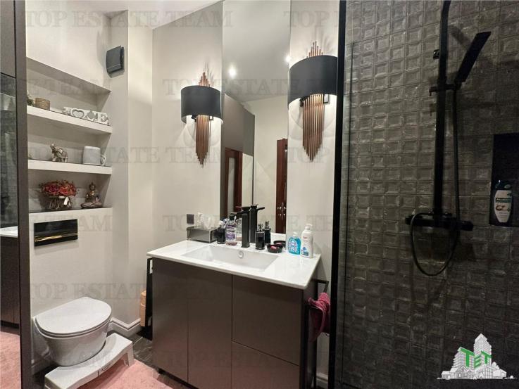 Apartament de vanazare 3camere spatioase